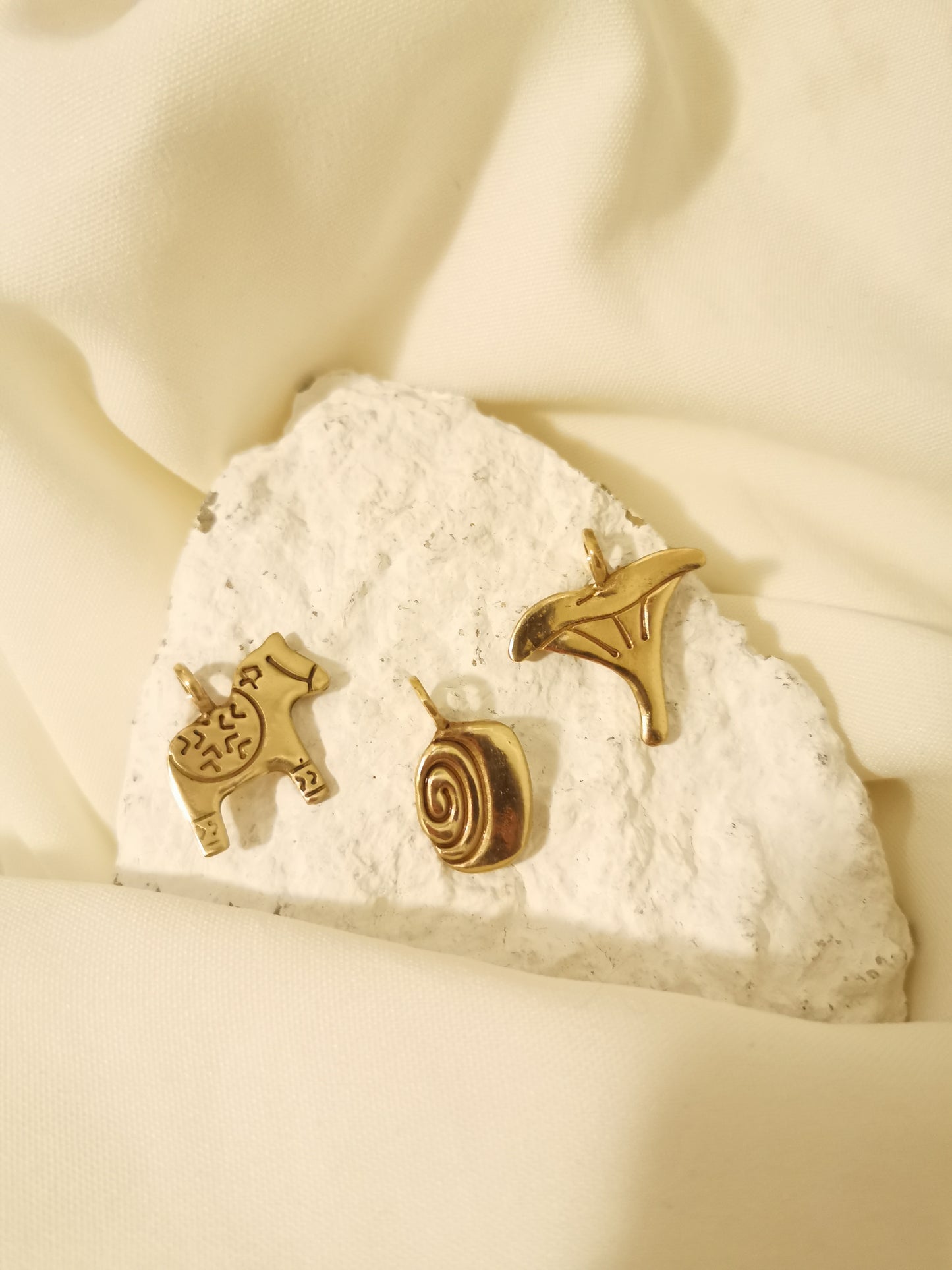 SWEDISH Charms (Free sitting charms)