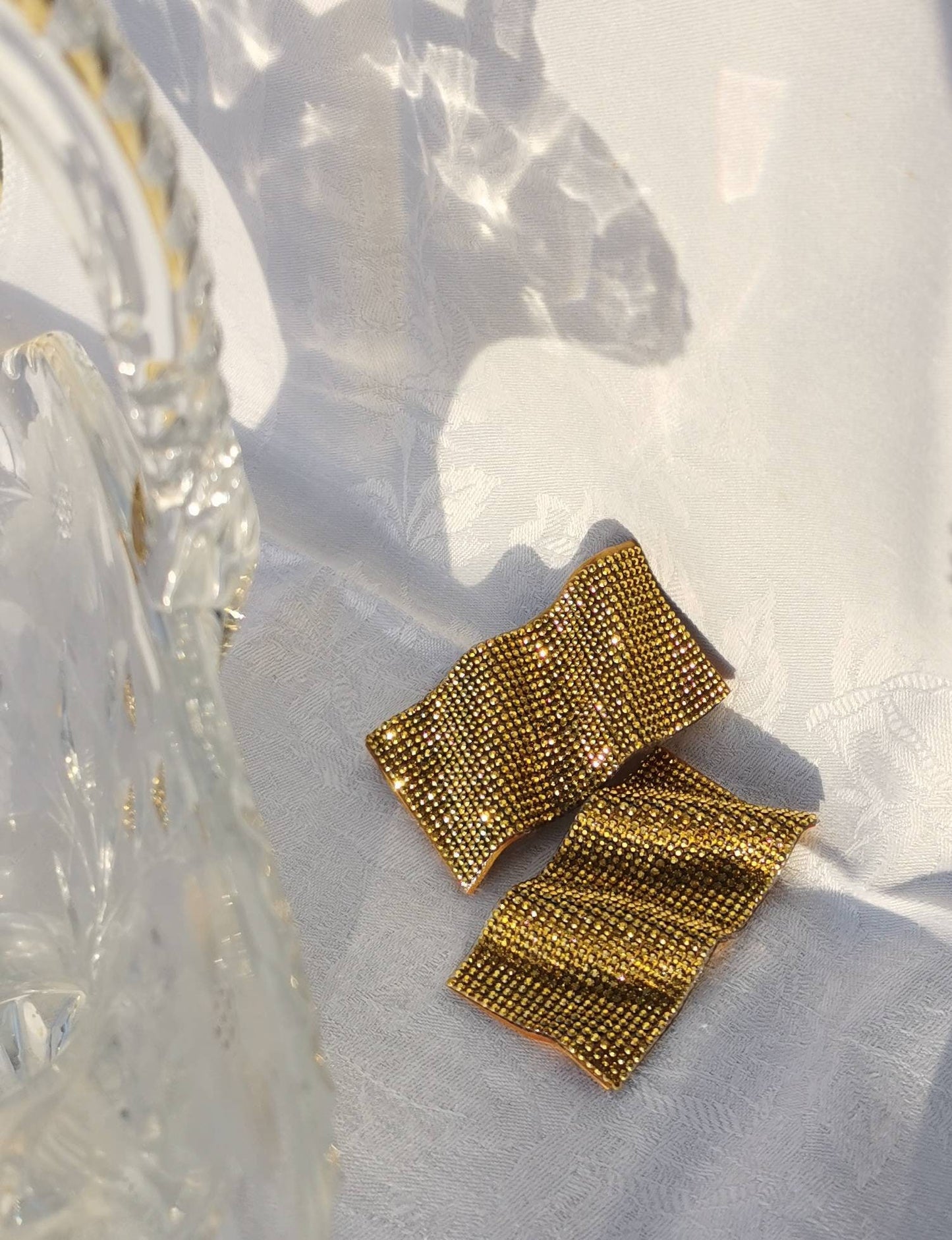 ‘G’ in GOLD BEDAZZLED