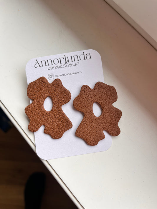 VIOLA in CHOCOLATE
