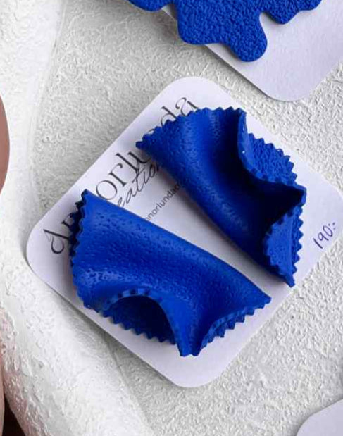 SCALLOP in COBALT BLUE