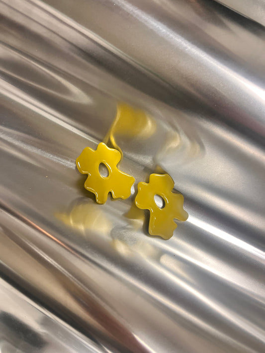 VIOLA in OLIVE SHINE