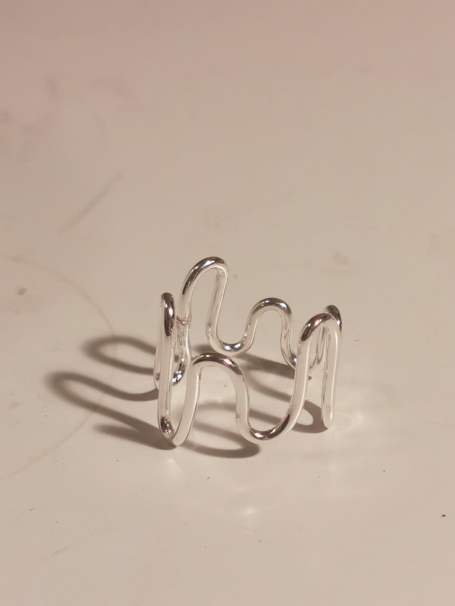 Squiggle ring in 925 Sterling Silver