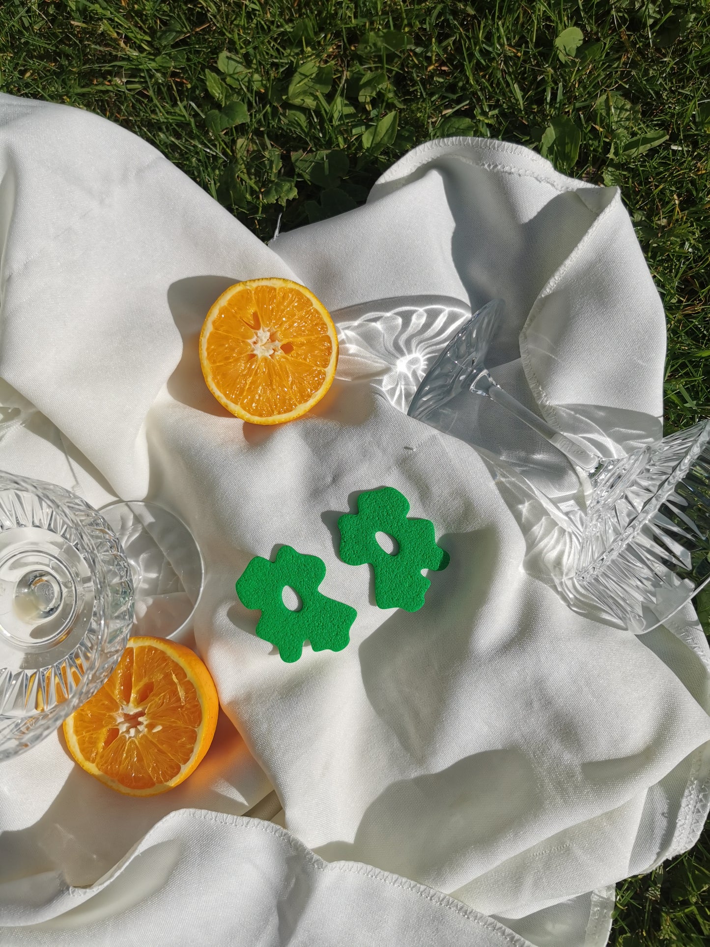 VIOLA in VIBRANT GREEN